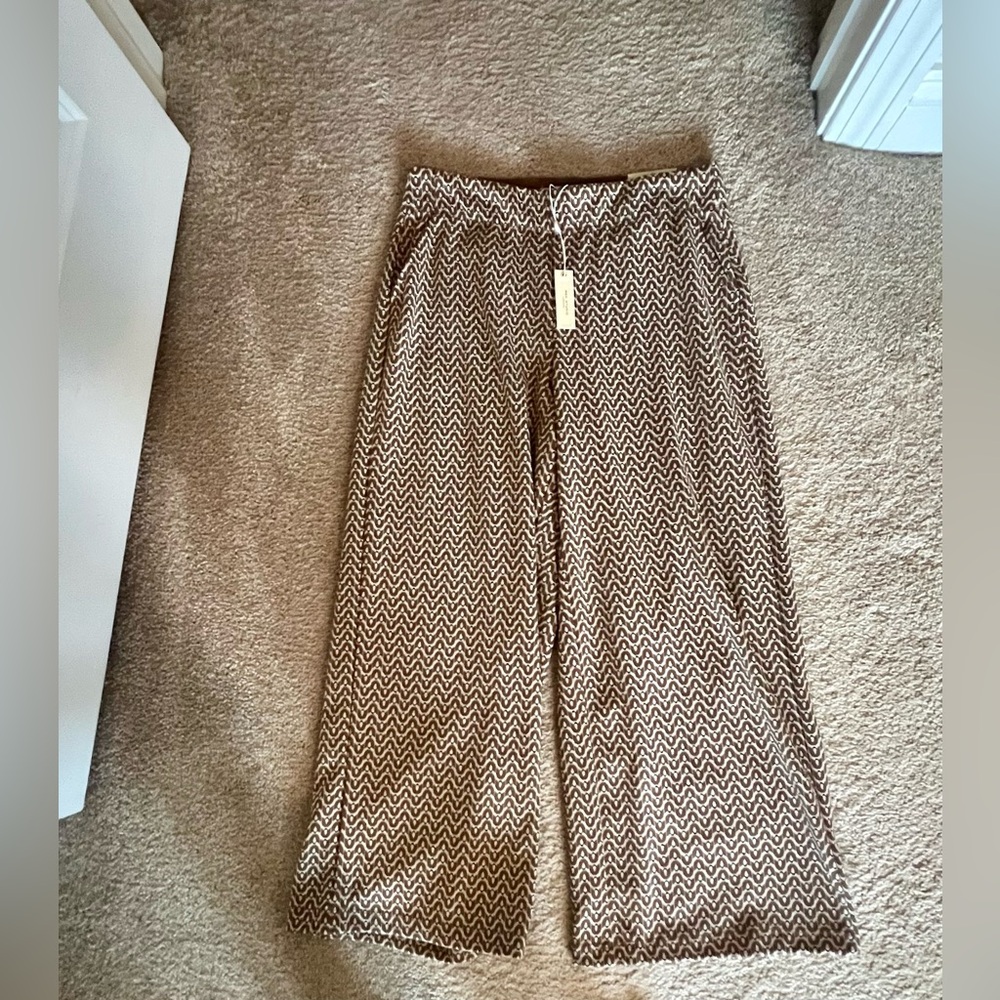 NWT Max Studio Brown Patterned Wide Leg Cropped Pants - Picture 2 of 6